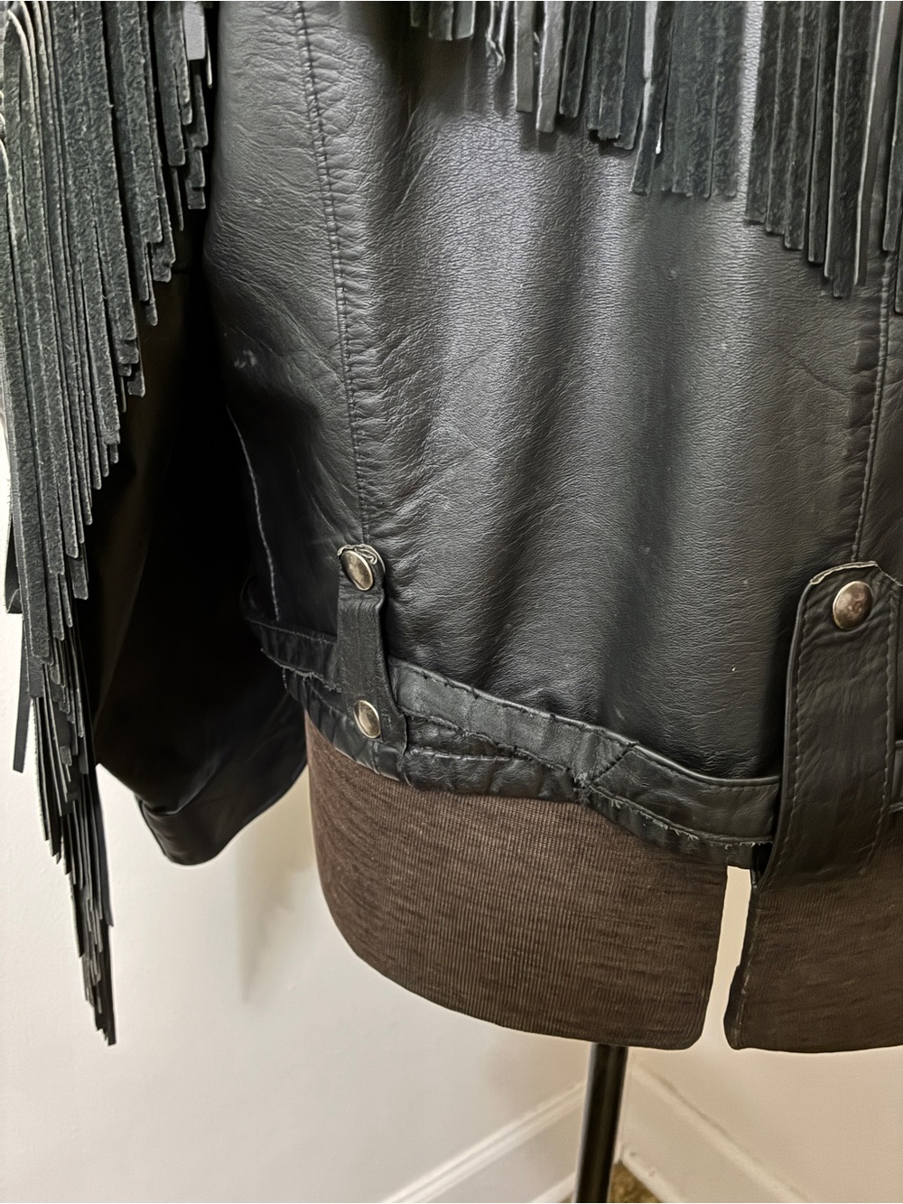 Vintage Reed Sportswear Fringe Leather Jacket with Conchos - Picture 4 of 15